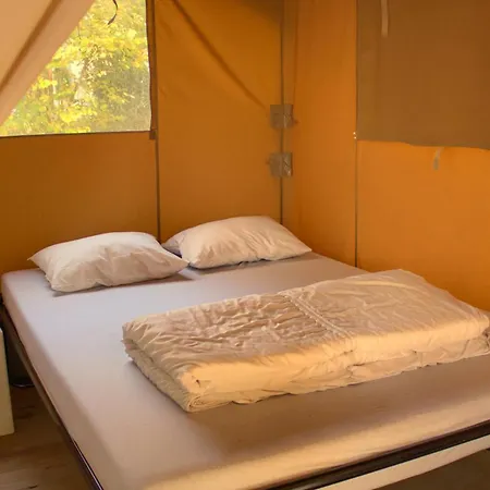 Le Roptai Luxury tent